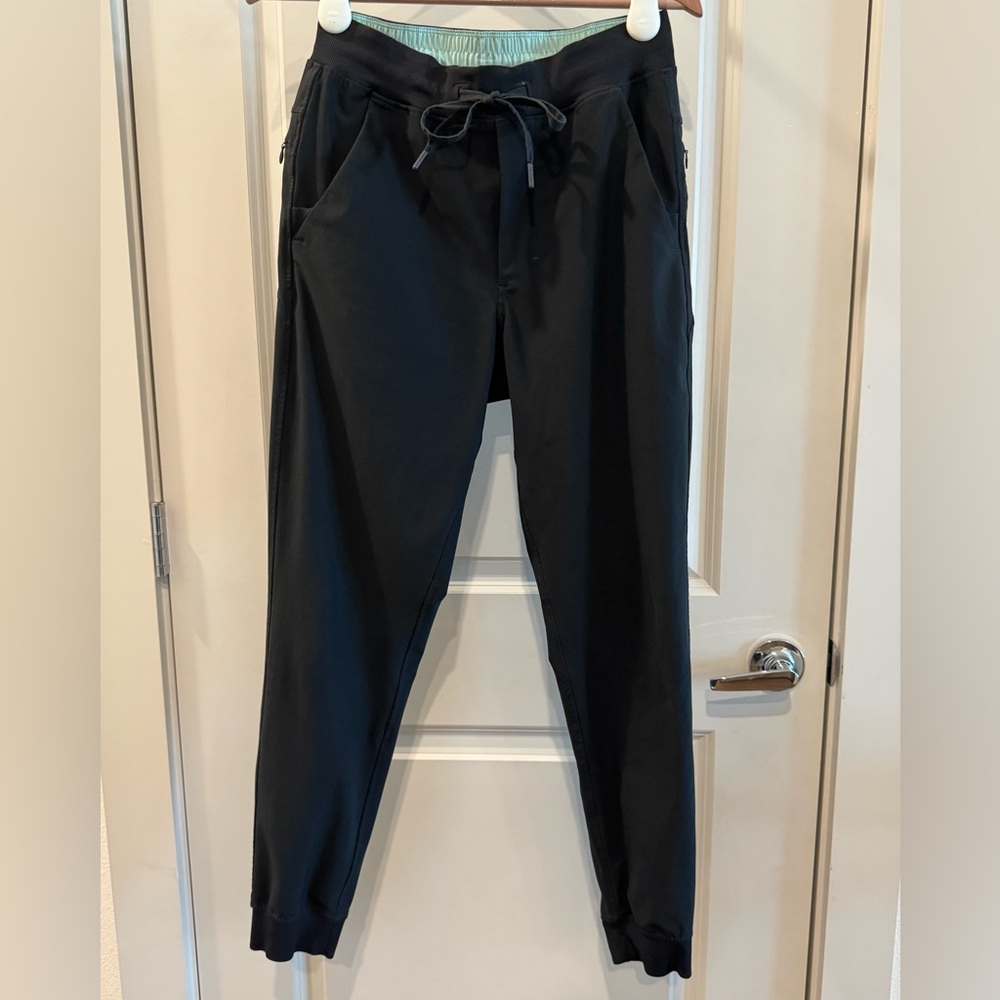 SOLD! Birddogs Men’s Black Joggers